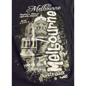 JOEY ROO Graphic T-Shirt Small Men's Melbourne Art Center Railway Station Navy